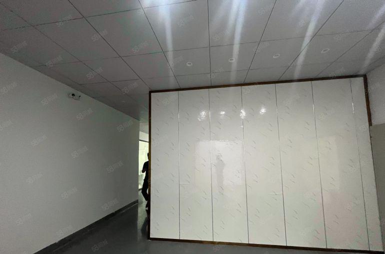 龙华原房东整层1000平方带装修厂房仓库出租可以分租
