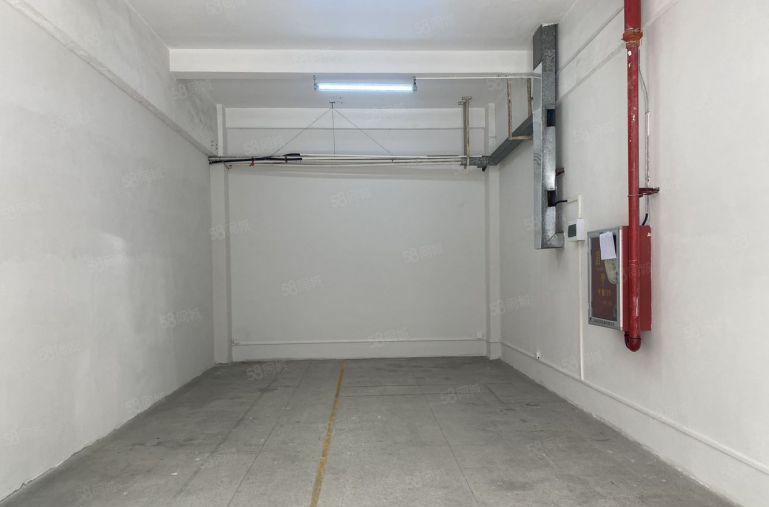 龙华布龙路原房东一楼钢构厂房，仓库300平招租，租金29元平