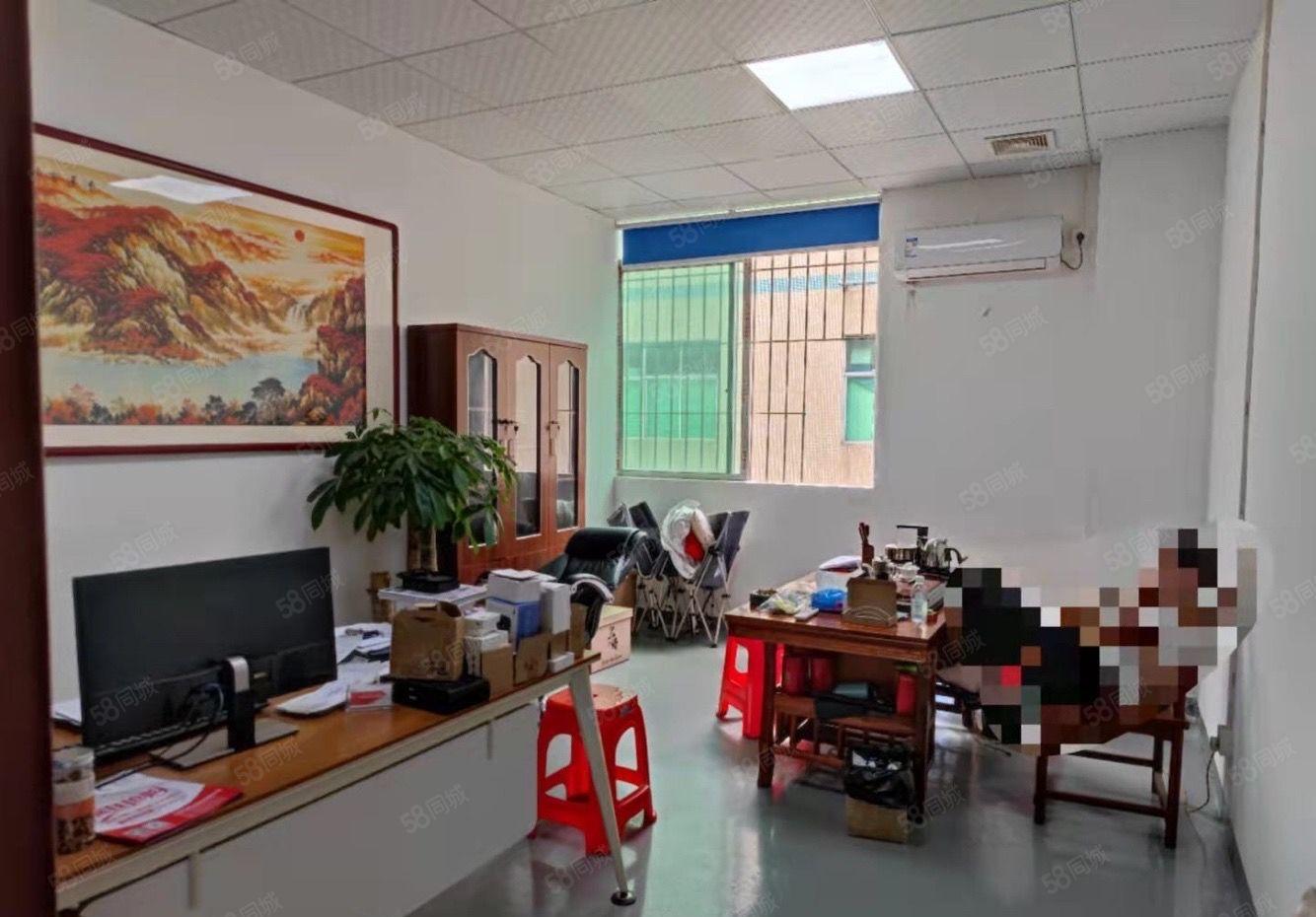 龙华汽车站附近新出楼上精装厂房800平