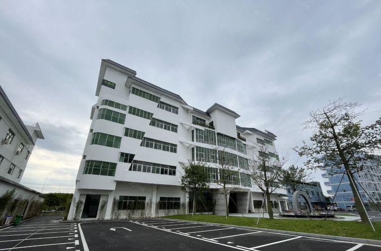 龙华清湖地铁口200平至2000平带装修厂房出租电商仓库分租