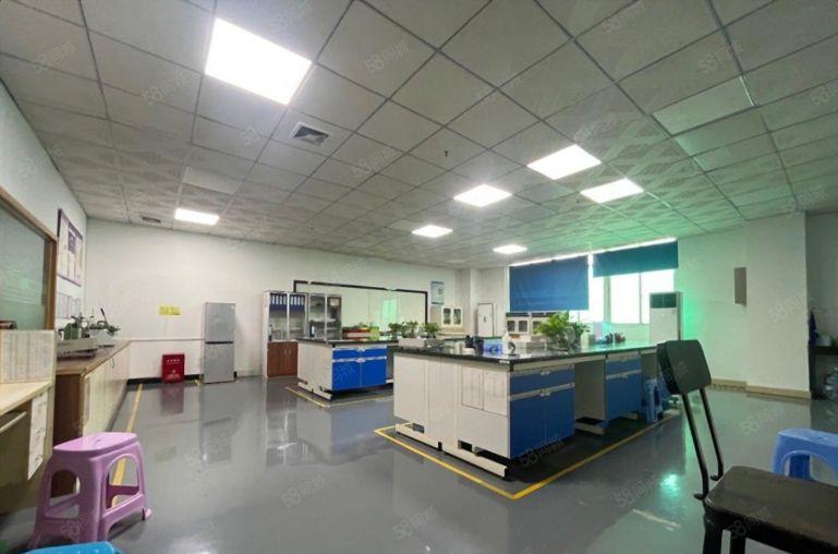 观澜地铁站旁楼上精装修700平办公仓库红本厂房出租水电齐全