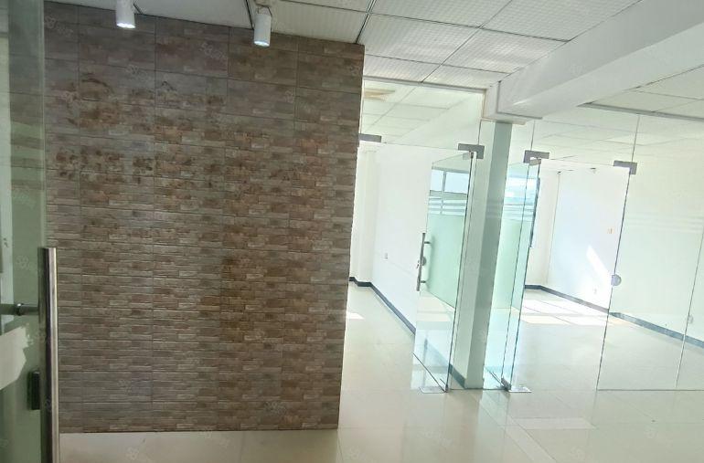 龙华油松精装修厂房120平 2加1格局