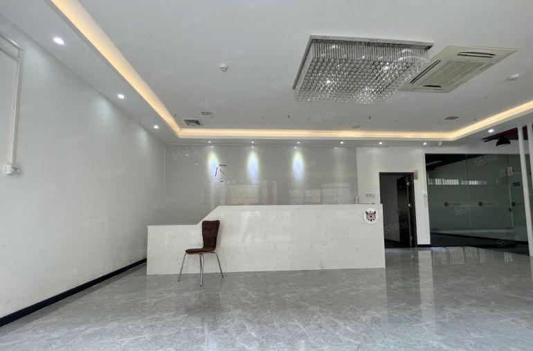 龙华民治原房东红本独门独院3000平方，精装修带空调停车方便