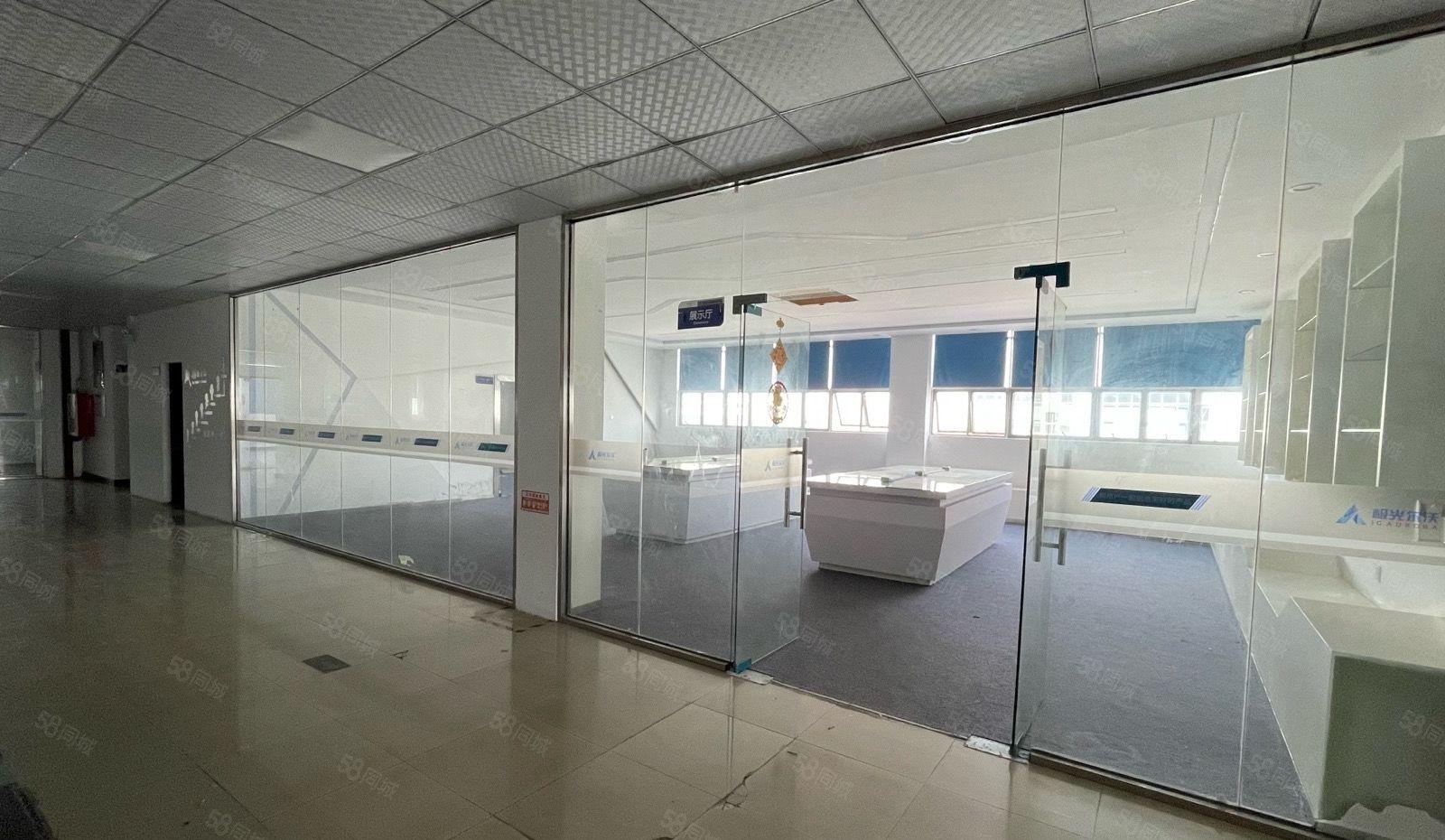 龙华大浪科技园精装修整层3700平方可分租仓库厂房出租