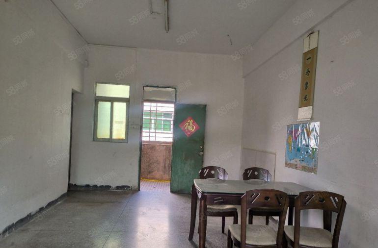 光明凤凰街道原房东3600平独门独院3层厂房出租带装修空地大