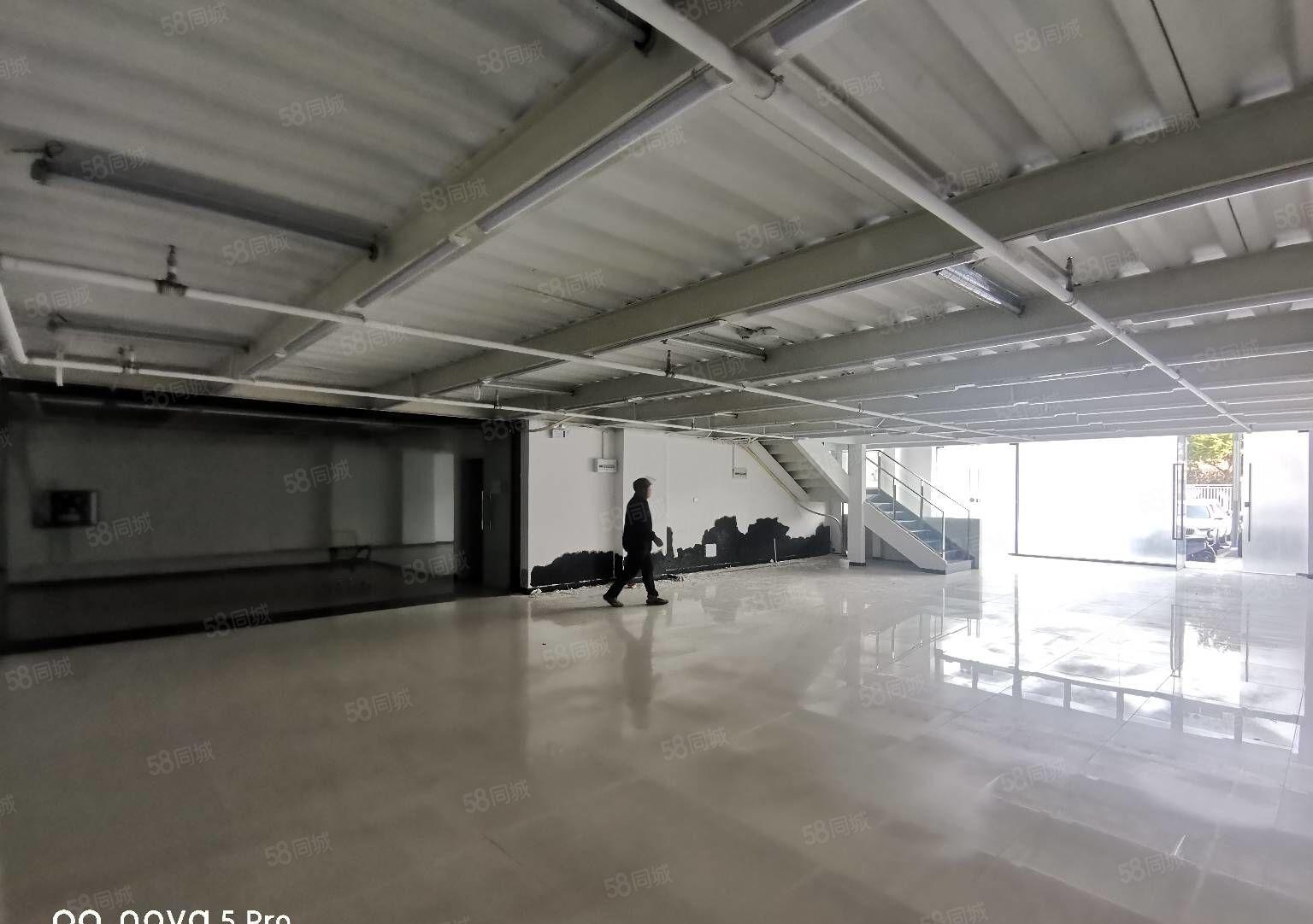 龙华环观南路旁新出一楼复式777平办公出租