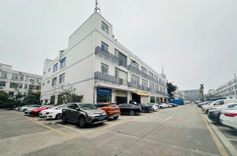 大浪原房东一楼厂房1000平出租！现成办公室车间仓库可分租