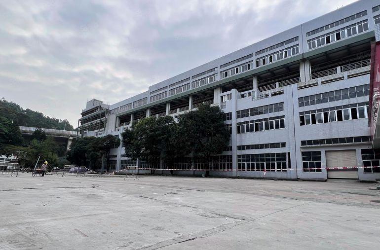 邻近福田深圳北站地铁口超大空地电商厂房仓库出租500平起租