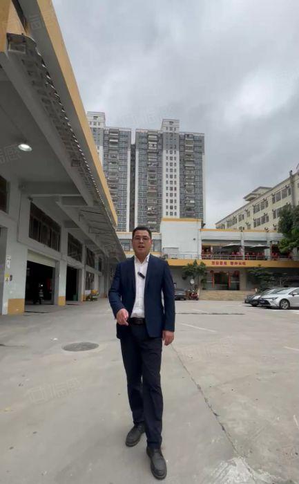 300平起租龙华清湖1000平精装修厂房出租电商一楼仓库分租