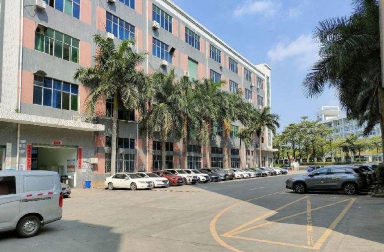 低价出租观澜电商园1600平整层带装修大小分一楼厂房仓库出租