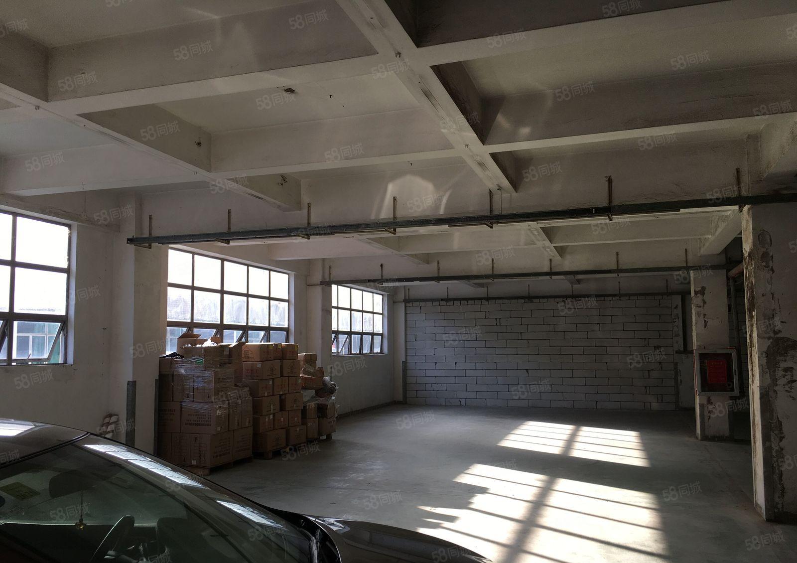 观澜章阁市场376平米一楼厂房仓库业主直租 价格实惠给钱就租