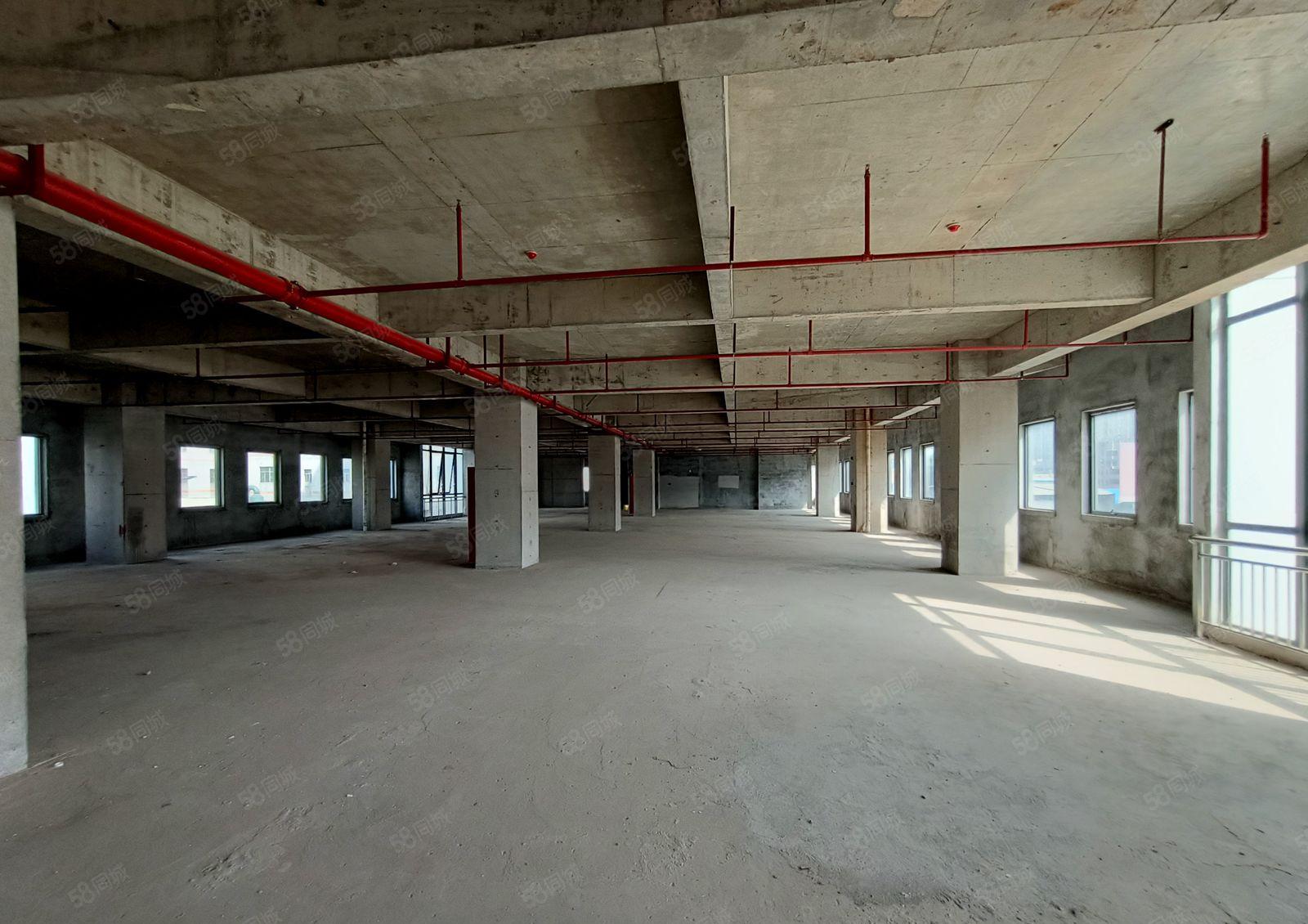 观澜高新产业园14万平厂房优惠出租，环境好，空气大，交通方便