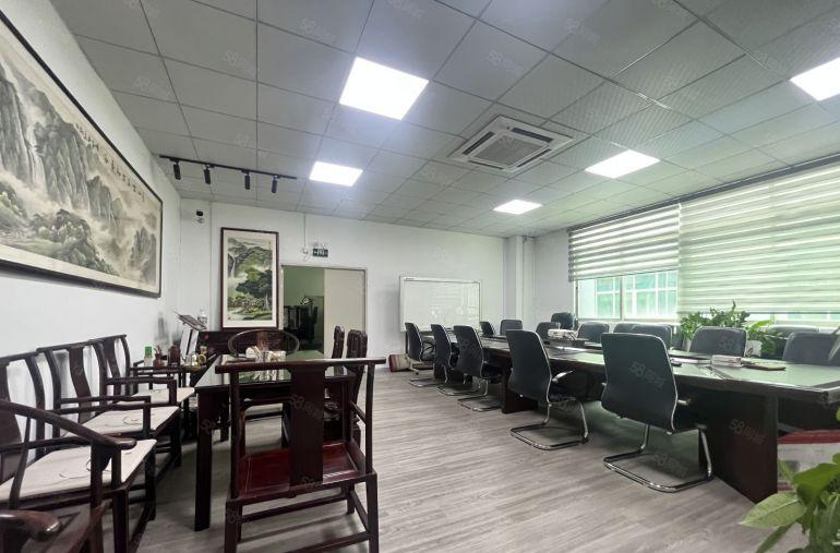 龙华元芬地铁站 2000平米精装修 原房东厂房出租 位置好