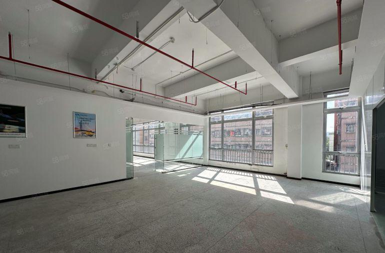 大浪高新产业园整层1500平全新