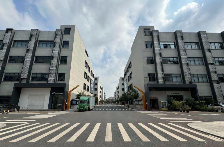 龙华油松电商园厂房出租500平起一楼仓库出租精装办公出租