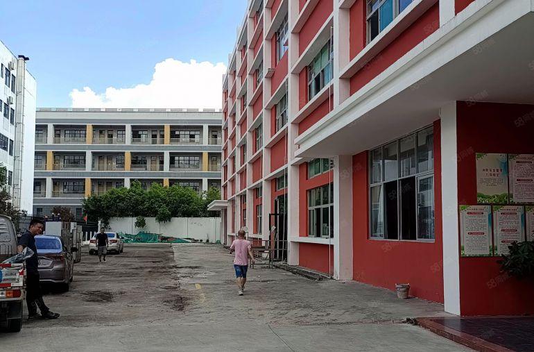 龙华大浪原房东独门独院厂房1万，厂房6000平，单层1500