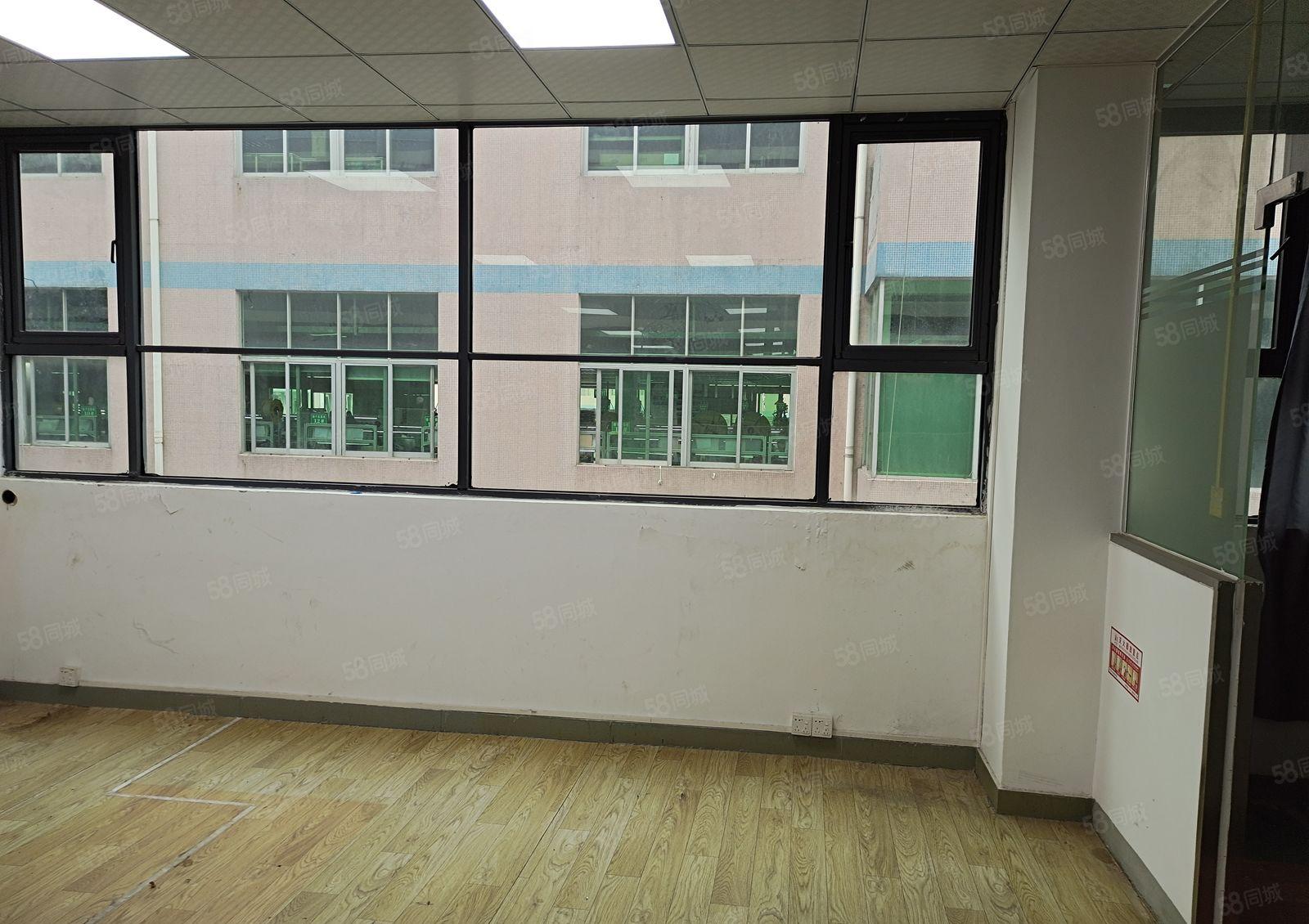 龙华天虹，精装修260平厂房，办公室出租（内部装修图）