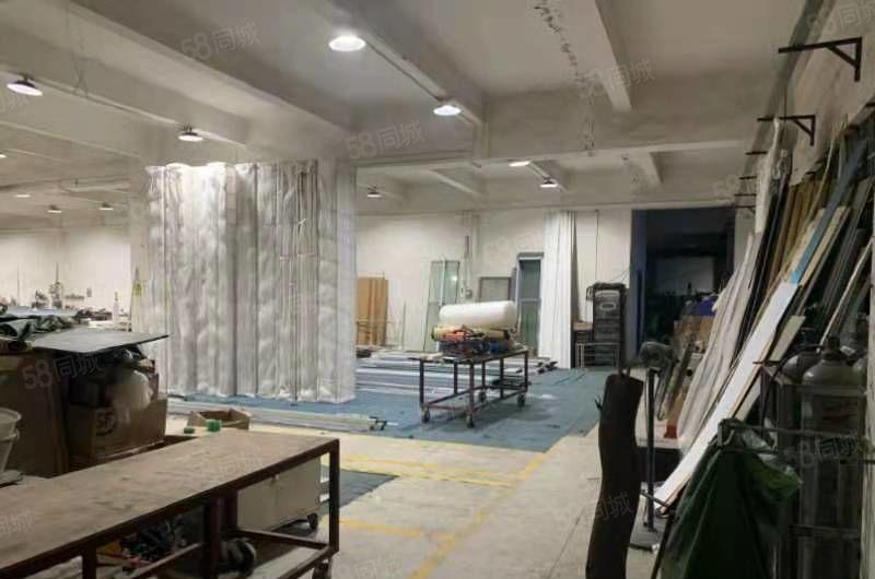 深圳龙华新区观澜主干道大型工业园区楼上标准1380平米，招租