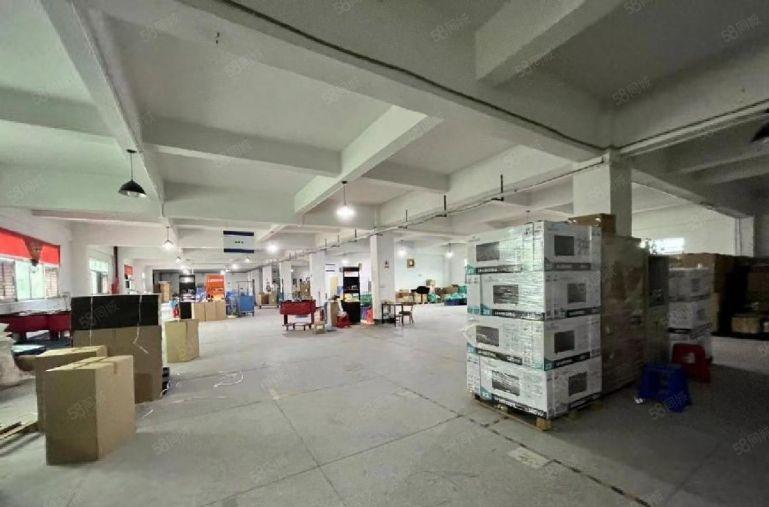 观澜樟坑径原房东8000平厂房仓库出租 园区形象好空地大