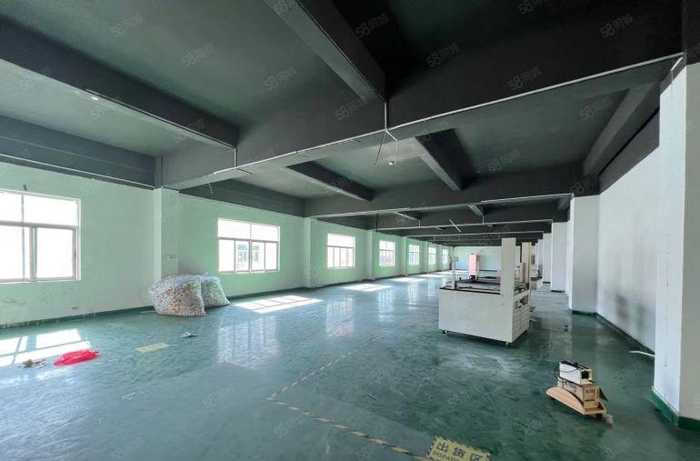 龙华天虹附近原房独院楼上1300平精装厂房