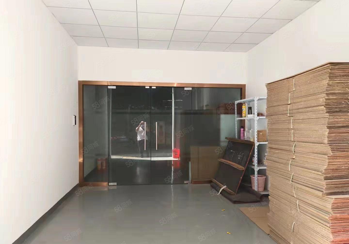 龙华河背工业区新出一楼380平精装办公室