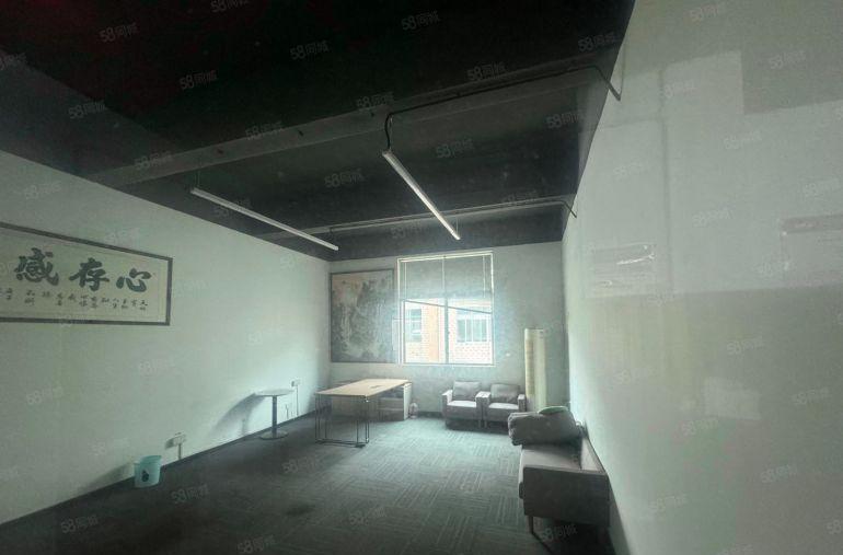 龙华大浪浪口原房东300平厂房仓库出租 电梯口 方便上下货