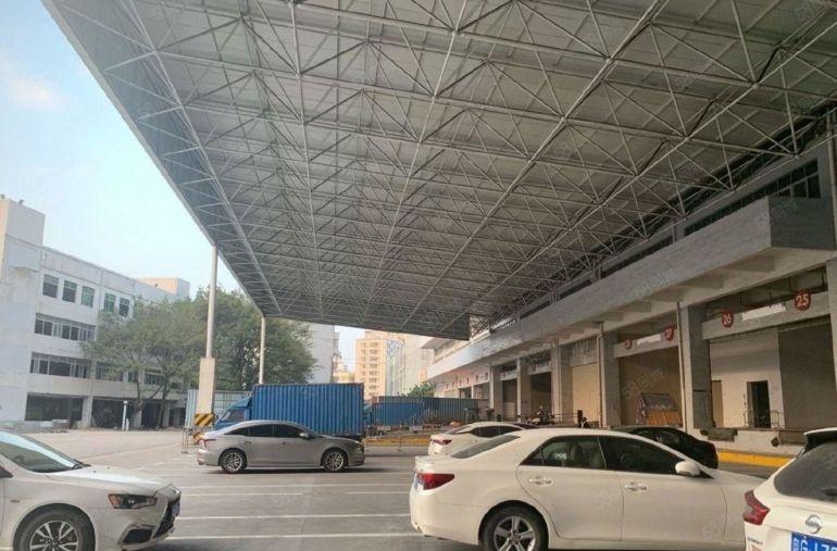 房东直租，面积2000平米，可以分租欢迎咨询