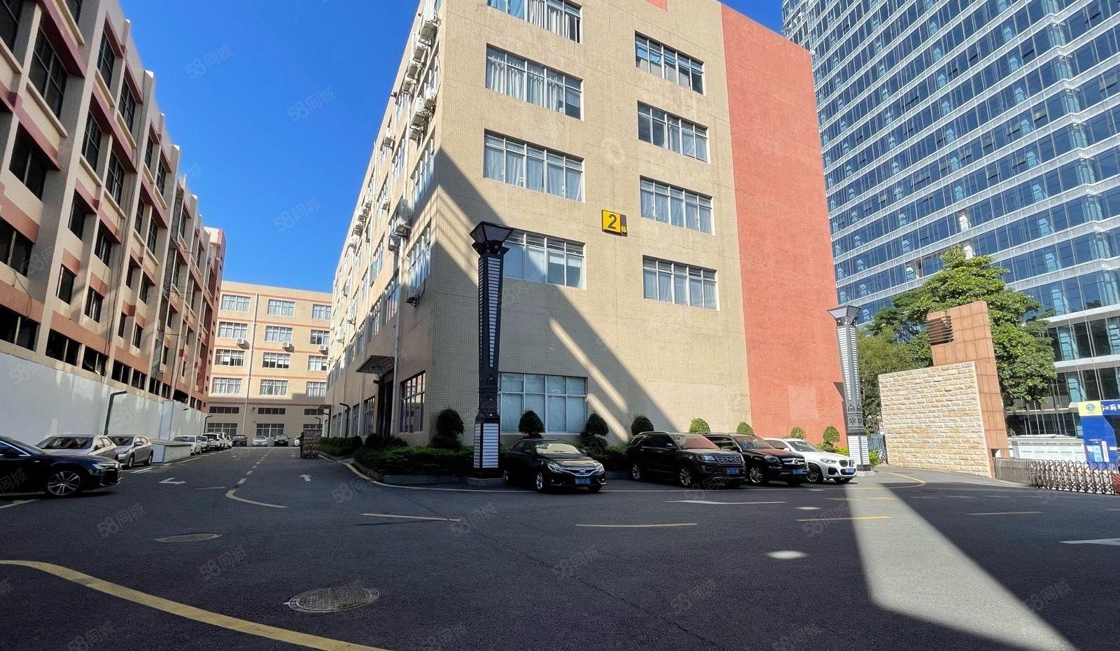 龙华大浪工业园独院独栋5500平方原房东仓库厂房出租可分租