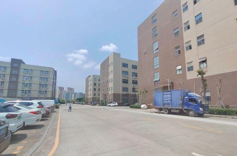 观澜原房东红本高新厂房8000平独栋仓库出租一楼上500可租