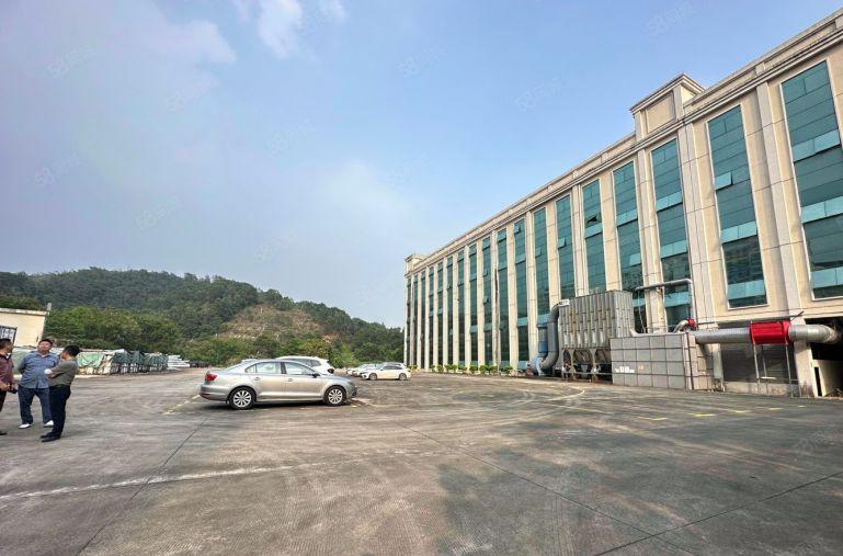 2000平起，龙华新出独门独院45000平红本，超大空地