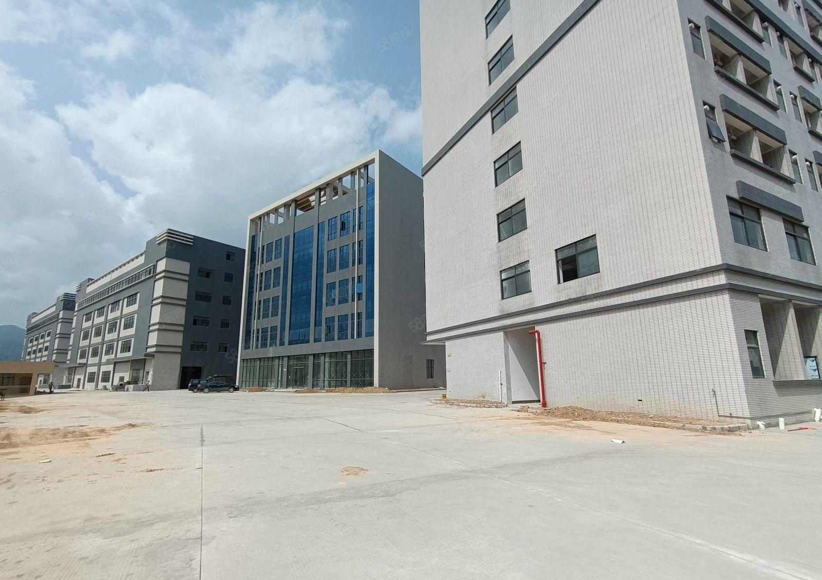 低至19元，观澜大富原房东红本厂房6000平出租500平起租