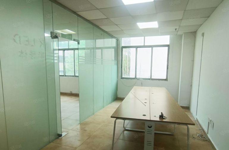 龙华清湖北地铁口精装修厂房146平出租