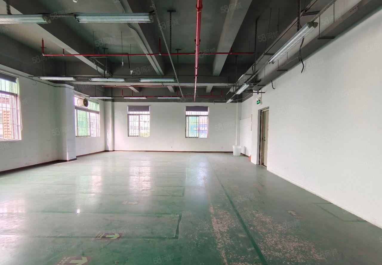 龙华汽车站附近楼上2100平精装厂房出租