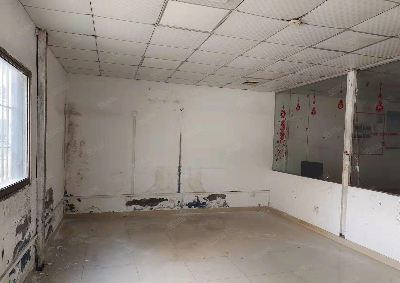 龙华民治上塘路口一楼378平厂房出租