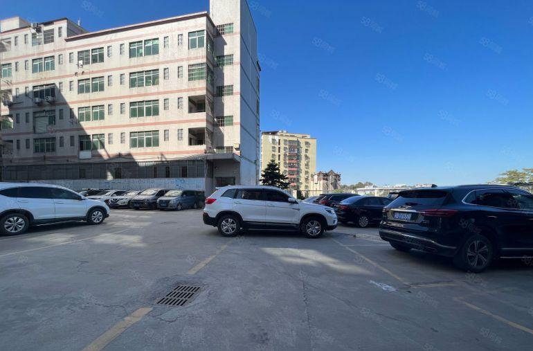 观澜地铁口环观中路主干道边新空出4楼精装修厂房600平米