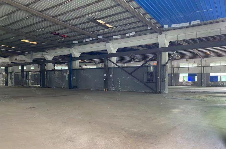 观澜大水坑7米高一楼厂房出租，可分租做仓库或生产，水电齐全