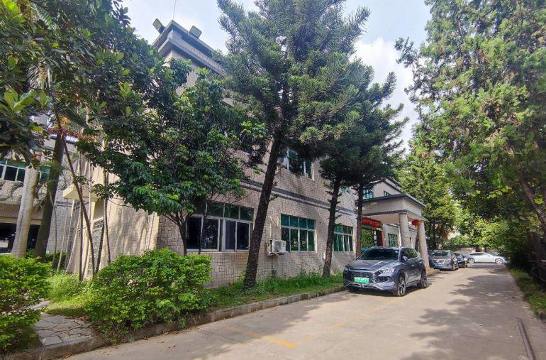 观澜原房东 独院厂房出租8700平方，有独立办公楼宿舍 含税