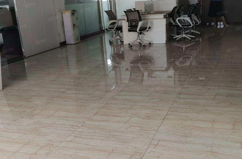 观澜新田楼上带装修有现成办公室现成水电