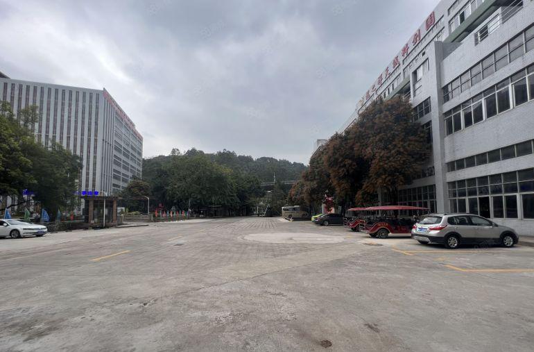 龙华元芬物流园红本厂房2100平方仓库出租带卸货平台空地超大
