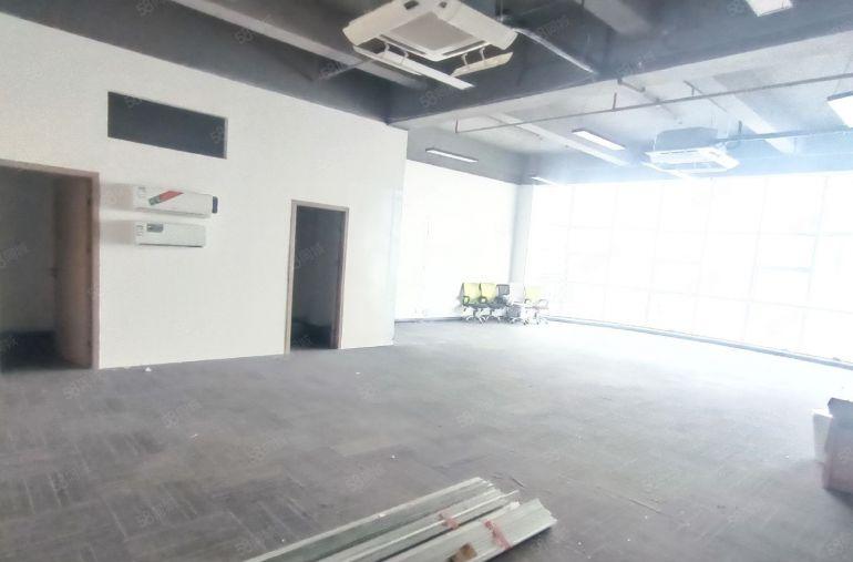 龙华油松精装修厂房300平米出租 采光好 落地窗