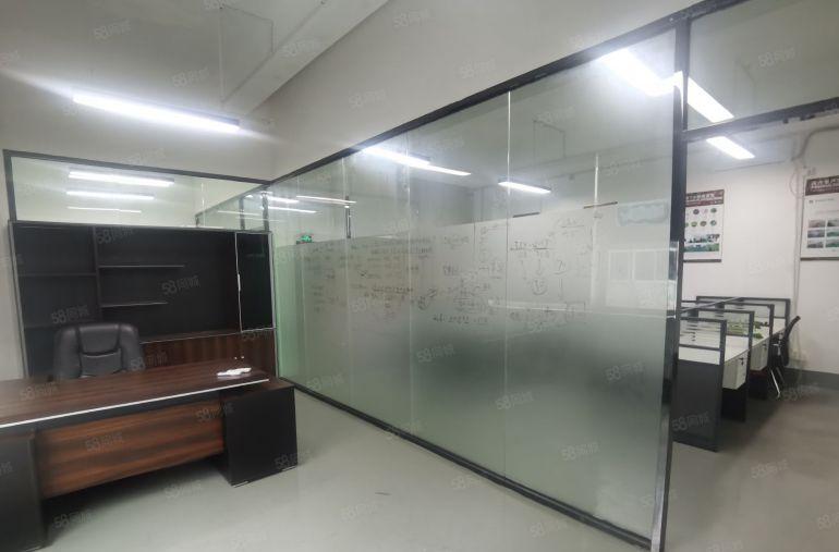 龙华清湖北地铁站附近3楼600平42精装修厂房出租