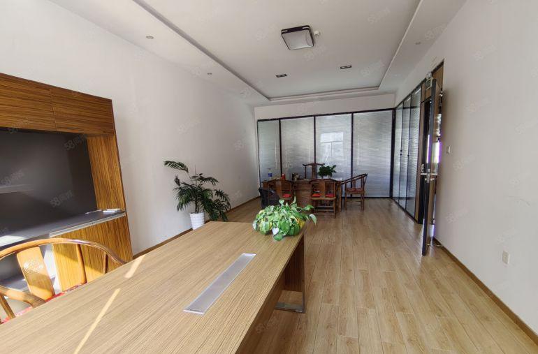 龙华地铁口200米独院独栋厂房低出租实际面积3000平精装修