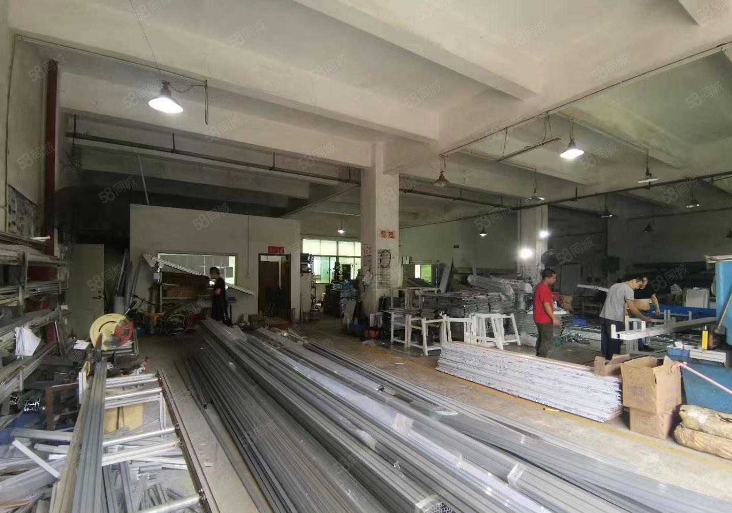 大浪水围工业区 一楼标准厂房 550平 现成水电及办公室装修