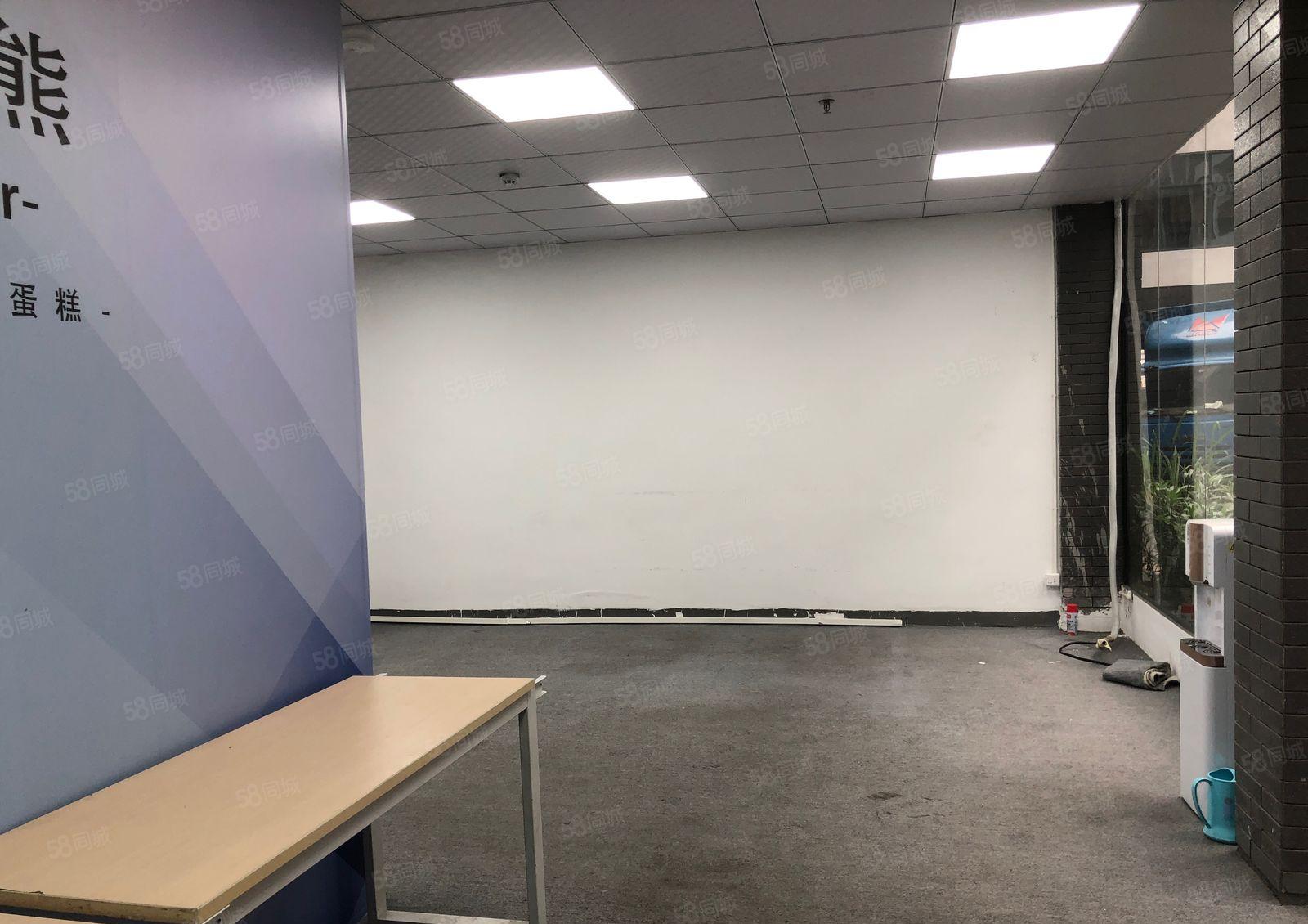 龙华大浪布龙路边带上下水冻库厂房260平带装修可以办公