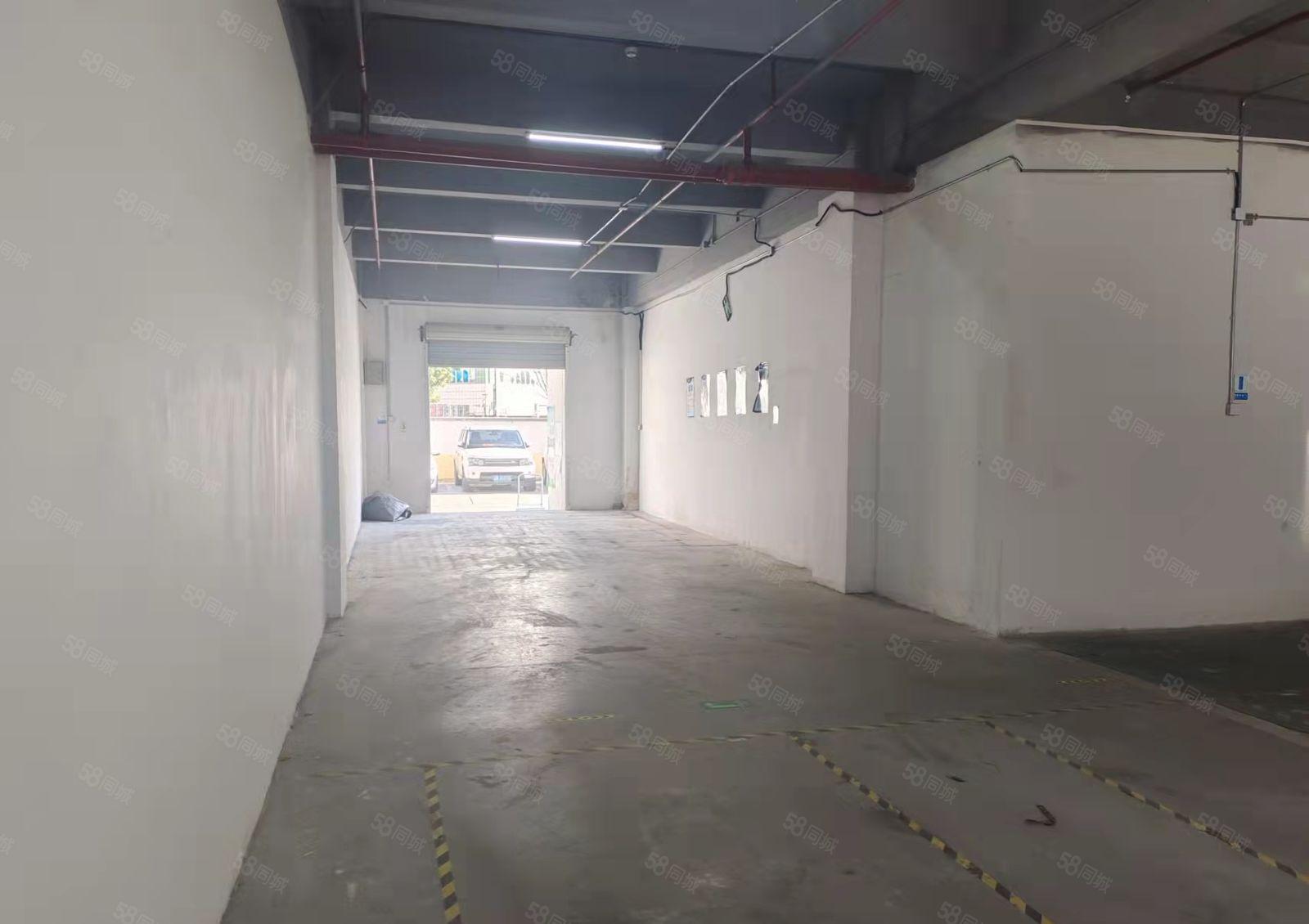 龙华民治上芬地铁站附近一楼251平方厂房出租