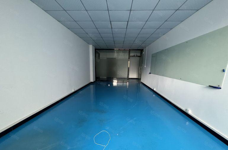 龙华大浪红本厂房2700平方无尘车间出租带精装修办公室好招工