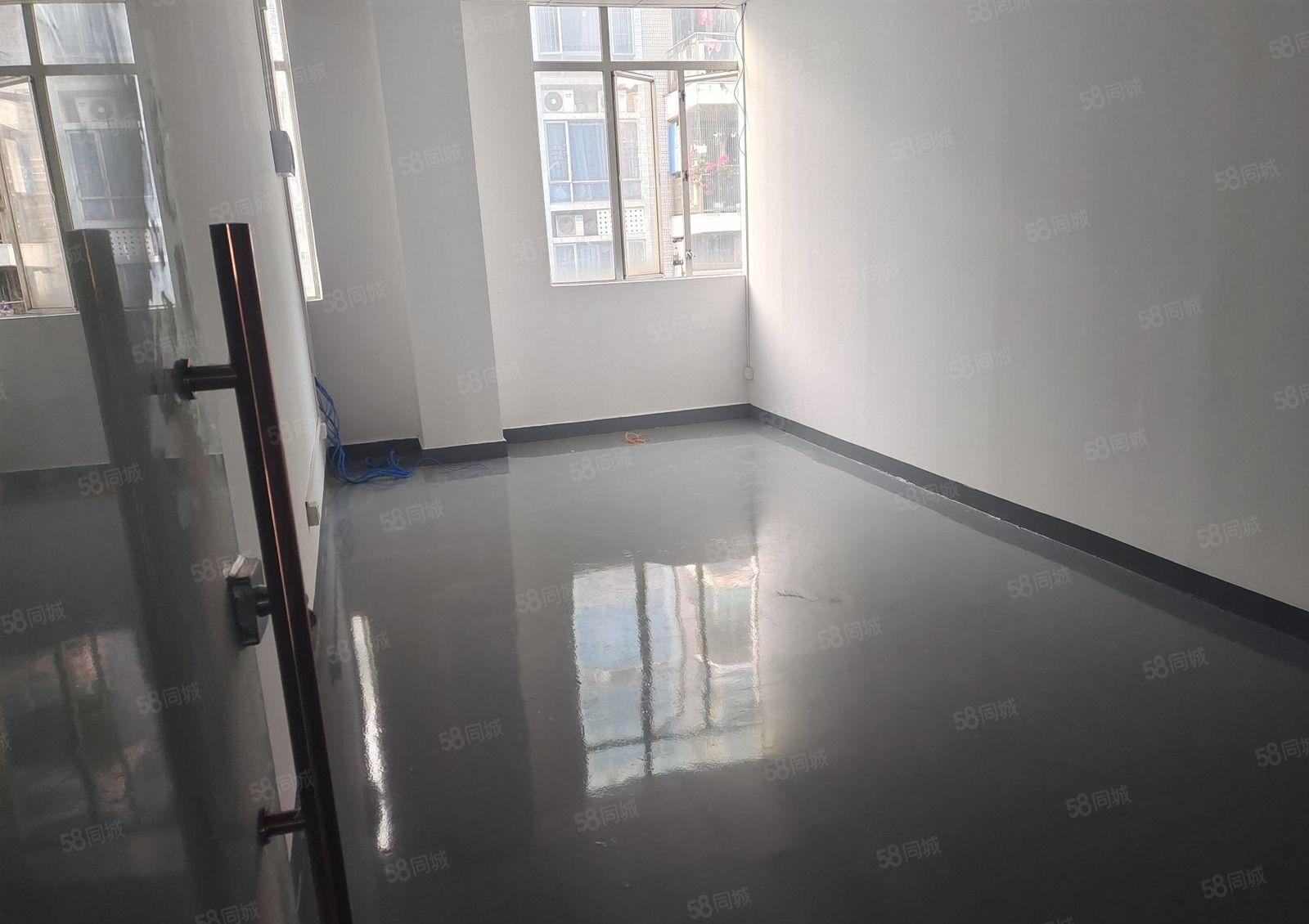 龙华大浪精装修办公室出租，现成办公室仓库100起租