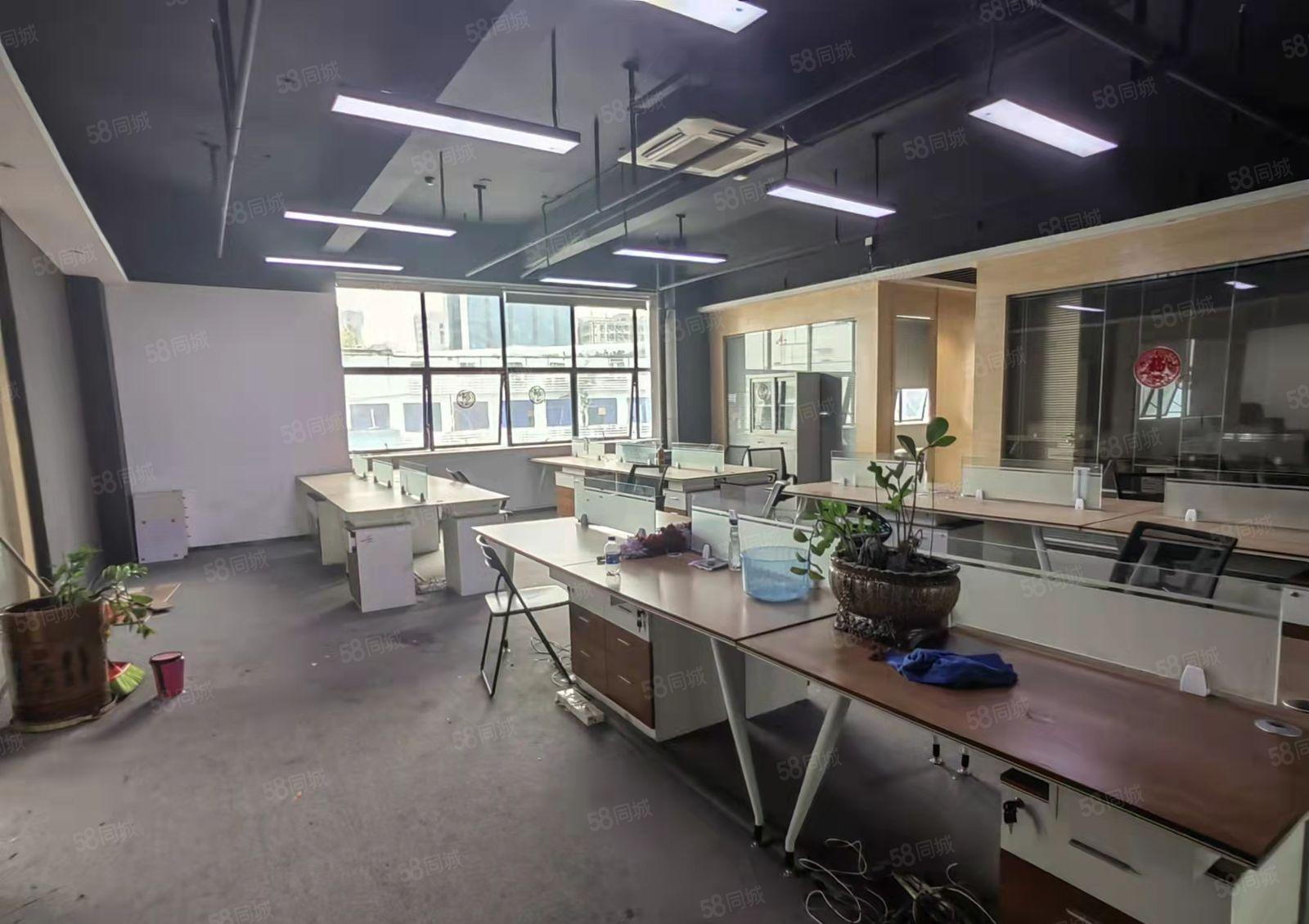 龙华大浪元芬地铁口楼上整层1000平精装办公厂房出租