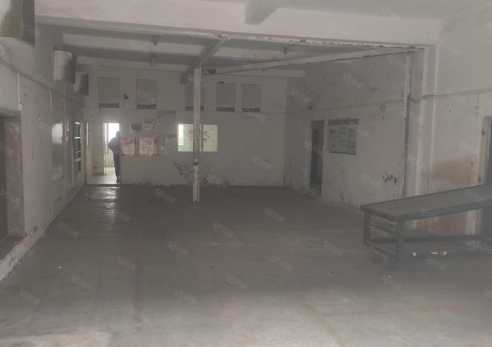 龙华民治上芬地铁口附近一楼370平米出租