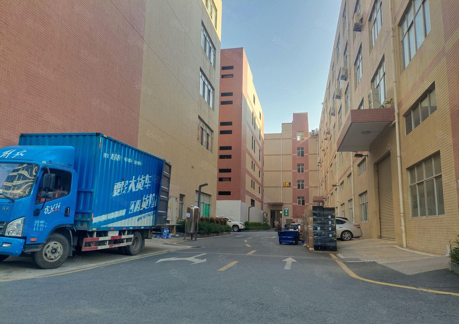 龙华大浪新空出独门独院3栋厂房2万平方，可分租200平空地大